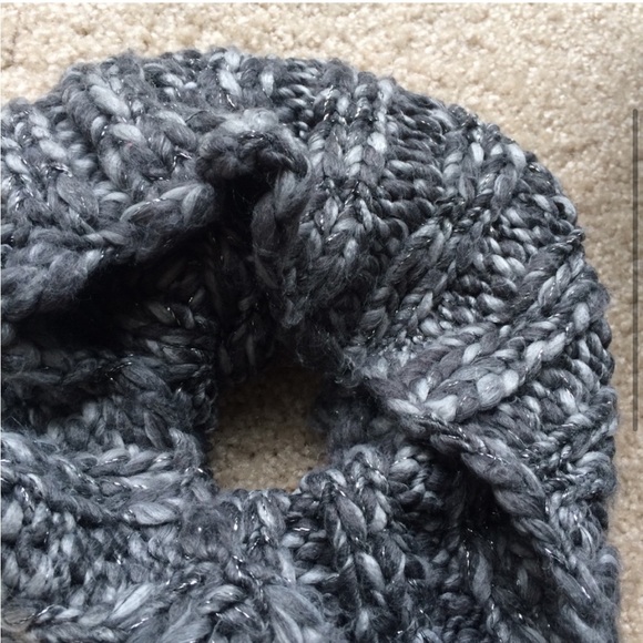 Grey & Black Sparkle Metallic Circle Neck Scarf - Picture 3 of 6